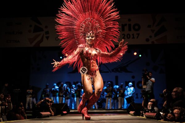 Конкурс Carnival’s Queen of the Samba 2017 в Рио-де-Жанейро - Sputnik Кыргызстан