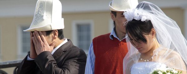 Молодожены. Архивное фото - Sputnik Кыргызстан