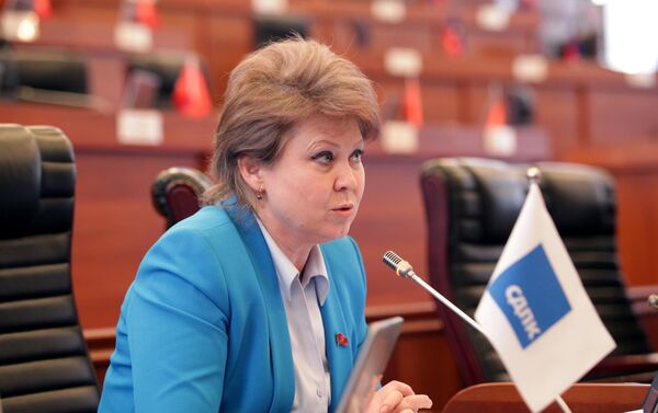 Депутат от фракции СДПК Ирина Карамушкина - Sputnik Кыргызстан