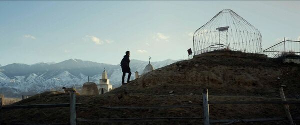 Киночулар Бакыт Мукул менен Дастан Жапар уулу тарткан "Ата керээзи" жан дүйнөнү сапырып кеткен фильмдердин бири болду. - Sputnik Кыргызстан