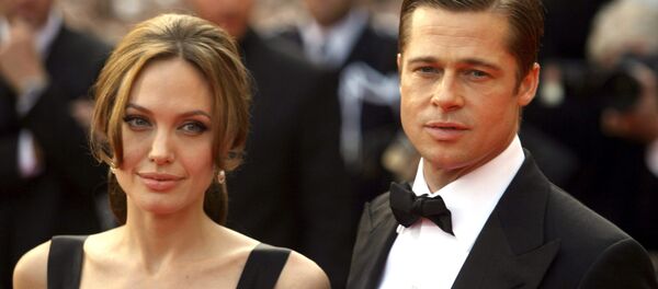 Анджелина Джоли и Бред Питт - Sputnik Кыргызстан