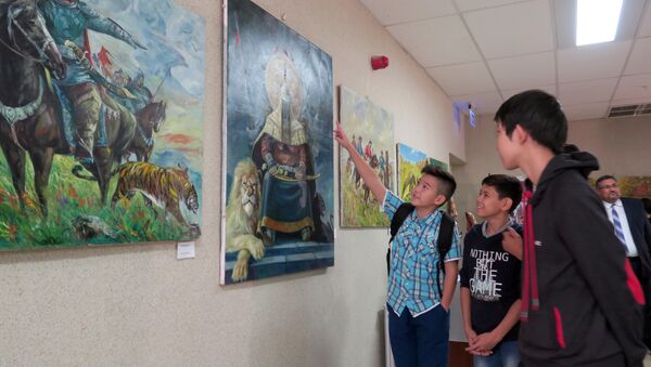 Выставка картин кыргызстанского художника Бузурманкула Мырзалиева в Астане - Sputnik Кыргызстан