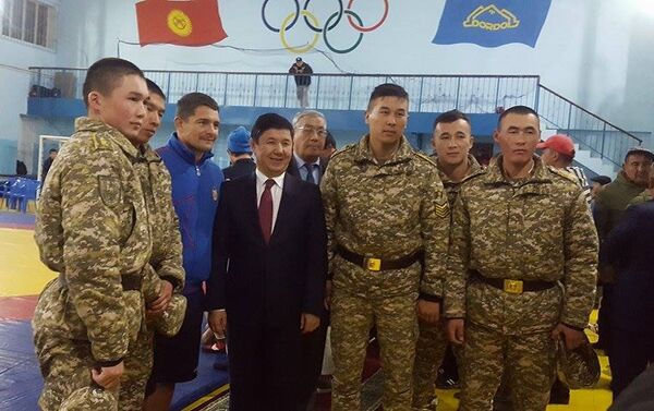 На мероприятии также присутствовал экс-премьер Темир Сариев - Sputnik Кыргызстан
