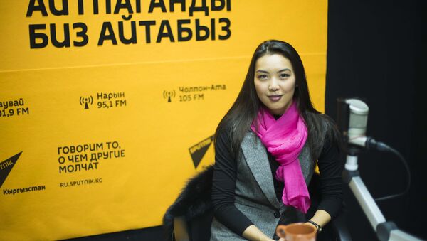 Актриса сериала Жарайт Сити Айжан Аденова - Sputnik Кыргызстан