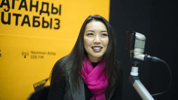 Актриса сериала Жарайт Сити Айжан Аденова - Sputnik Кыргызстан