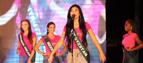 Участница одного из самых популярных конкурсов красоты Мисс Земля 19-летняя кыргызстанка Бегим Алмасбекова в столице Филиппин, Маниле. - Sputnik Кыргызстан