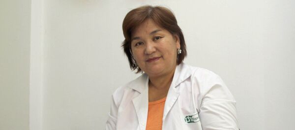 Жогорку даражадагы акушер-гинеколог, үй-бүлөлүк психолог Гүлзина Мадраимова - Sputnik Кыргызстан