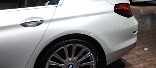 Автомобиль BMW в салоне. Архивное фото - Sputnik Кыргызстан