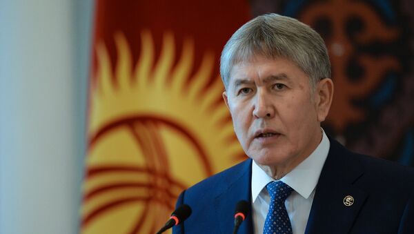 Президент Алмазбек Атамбаев принял Верительные грамоты от Послов ряда иностранных государств - Sputnik Кыргызстан