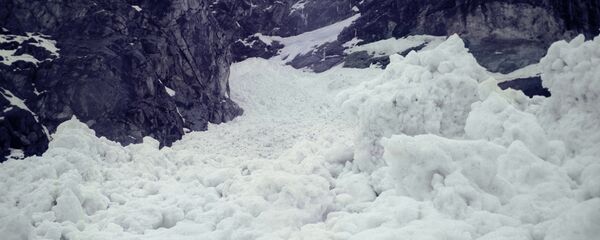 На снеголавинной станции МГУ на Эльбрусе - Sputnik Кыргызстан