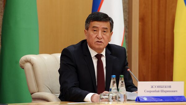 Исполняющий обязанности премьер-министра Кыргызской Республики Сооронбай Жээнбеков - Sputnik Кыргызстан