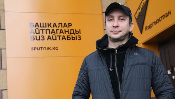 Российский певец, актер, бизнесмен Александр Фадеев (Данко) во время интервью радио Sputnik Кыргызстан - Sputnik Кыргызстан