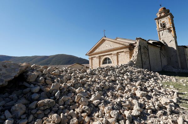 Последствия землетрясения в центральной Италии - Sputnik Кыргызстан