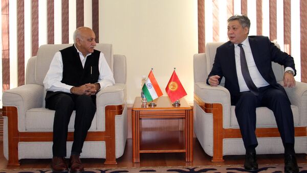 Встреча МИД Эрлана Абдылдаева с индийской делегацией во главе МИД Индии Мушабаром Джавад Акбаром - Sputnik Кыргызстан