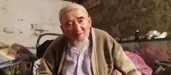 Балдар үйүнөн башталган өмүр. Карылар үйүнө баргысы келбей, гаражда жашаган аксакал - Sputnik Кыргызстан