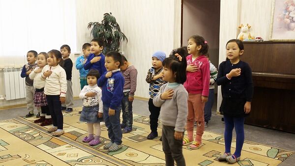 Уникальный детский клуб: как проводят время дети кыргызстанцев в Москве - Sputnik Кыргызстан