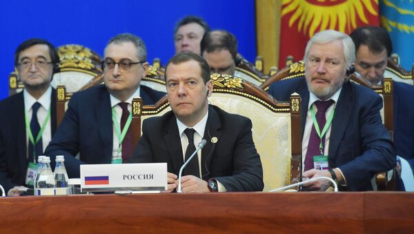 Официальный визит премьер-министра РФ Д. Медведева в Киргизию - Sputnik Кыргызстан