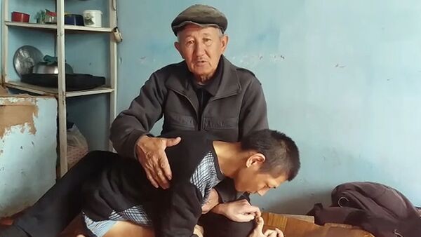 Жизнь и быт семьи Калыковых в селе Колдук - Sputnik Кыргызстан