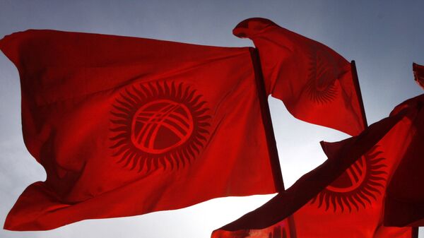 Государственный флаг КР. Архивное фото  - Sputnik Кыргызстан
