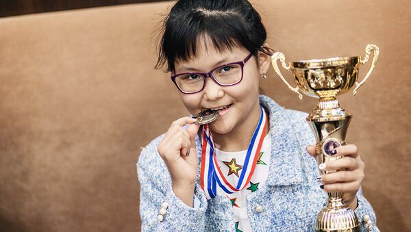 Шахматистка из Казахстана 12-летняя Бибисара Асаубаева - Sputnik Кыргызстан