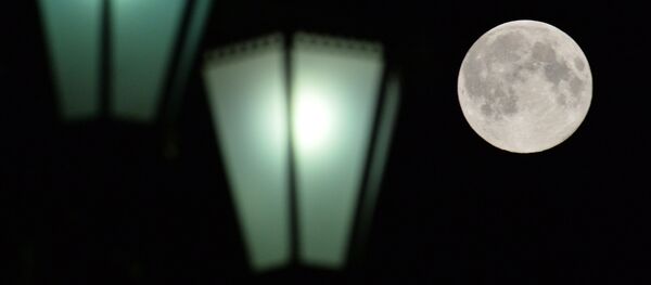 Суперлуние. Архивное фото Суперлуние. Архивное фото - Sputnik Кыргызстан