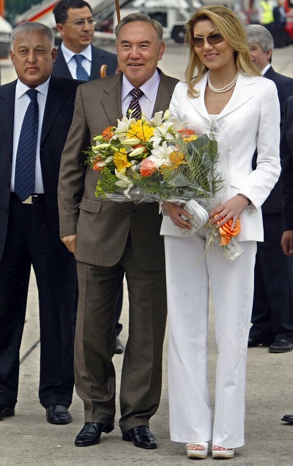 Президент Казахстана Нурсултан Назарбаев с дочерью Алией Назарбаевой - Sputnik Кыргызстан