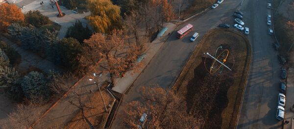 Обновленная скульптура модель атома в Бишкеке - Sputnik Кыргызстан