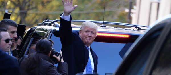 Кандидат в президенты США от республиканцев Дональд Трамп после голосования в день выборов президента США в Нью-Йорке. - Sputnik Кыргызстан