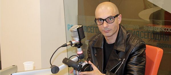 Российский писатель и ведущий радио Sputnik Армен Гаспарян - Sputnik Кыргызстан