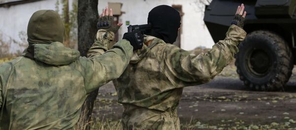 Архивное фото сотрудников спецслужб Крыма во время тренировок Архивное фото сотрудников спецслужб Крыма во время тренировок - Sputnik Кыргызстан