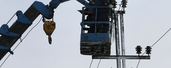 Работа филиала ОАО МРСК Сибири - Омскэнерго Работа филиала ОАО МРСК Сибири - Омскэнерго - Sputnik Кыргызстан