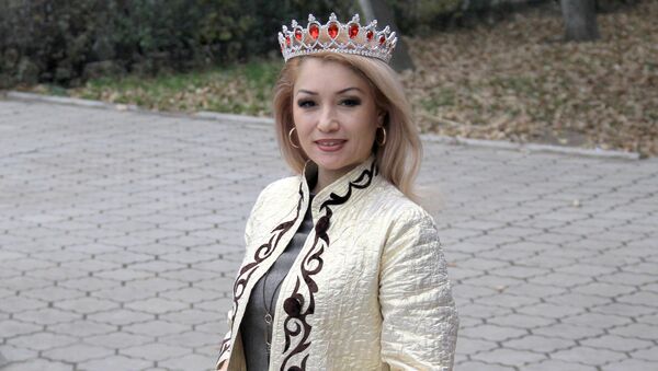 Индияда өткөн Missis Top of the World – 2016 сынагынан бешинчи орунду багындырган Наргиза Осмонова - Sputnik Кыргызстан