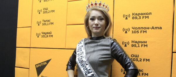 Индияда өткөн Missis Top of the World – 2016 сынагынан бешинчи орунду багындырган Наргиза Осмонова - Sputnik Кыргызстан