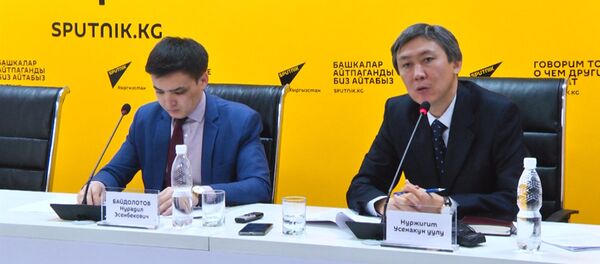 Мамкызматкерлерге ипотекалык насыяны жеткиликтүү кылуунун жол-жобосу түшүндүрүлдү Мамкызматкерлерге ипотекалык насыяны жеткиликтүү кылуунун жол-жобосу түшүндүрүлдү - Sputnik Кыргызстан