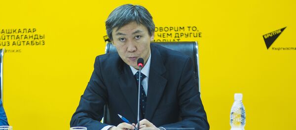 Мамлекеттик ипотекалык компания ААКтын төрагасынын орун басары Нуржигит Үсөнакун уулу Мамлекеттик ипотекалык компания ААКтын төрагасынын орун басары Нуржигит Үсөнакун уулу - Sputnik Кыргызстан