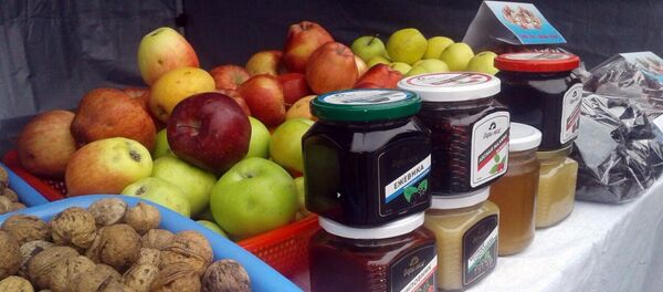 Сельскохозяйственная ярмарка в Сузаке - Sputnik Кыргызстан