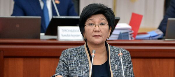 Эмгек жана социалдык өнүгүү министри Таалайгүл Исакунова. Архив - Sputnik Кыргызстан