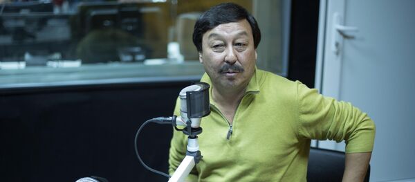 Артист театра и кино, Народный артист Кыргызстана Асылбек Озубеков - Sputnik Кыргызстан