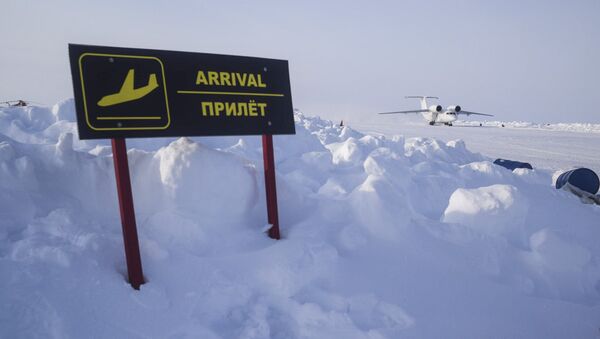 Дрейфующий ледовый лагерь Барнео в Арктике - Sputnik Кыргызстан