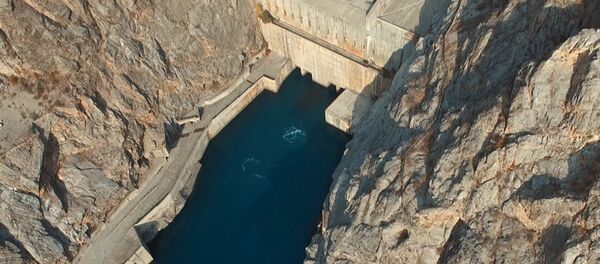 Токтогул ГЭСи — асмандан жана ички көрүнүшү Токтогул ГЭСи — асмандан жана ички көрүнүшү - Sputnik Кыргызстан