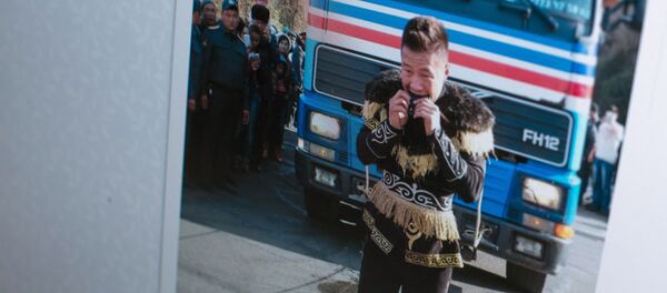 Снимок с сайта fakt.kg. 20-летний силач Ринат Исмаилов Снимок с сайта fakt.kg. 20-летний силач Ринат Исмаилов - Sputnik Кыргызстан