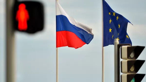 Флаги России и Европейского союза. Иллюстративное фото - Sputnik Кыргызстан