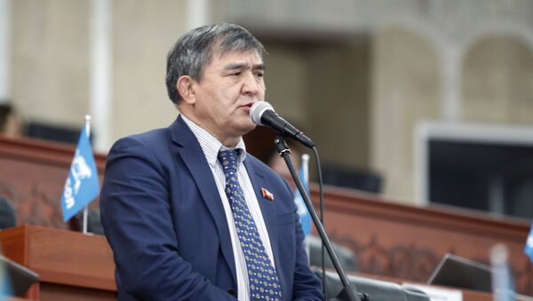 Депутат Жогорку Кенеша Экмат Байпакбаев. Архивное фото - Sputnik Кыргызстан