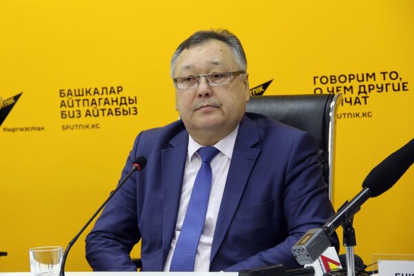 Главный врач Бишкекской станции скорой медицинской помощи (ССМП) Искендер Шаяхметов Главный врач Бишкекской станции скорой медицинской помощи (ССМП) Искендер Шаяхметов - Sputnik Кыргызстан