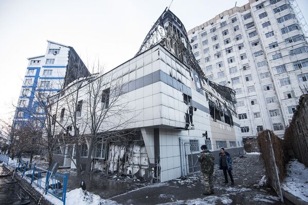 Пожар в здании церкви и в частной школе в Бишкеке - Sputnik Кыргызстан