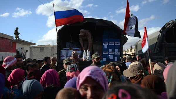 Раздача российской гуманитарной помощи населению Сирии - Sputnik Кыргызстан