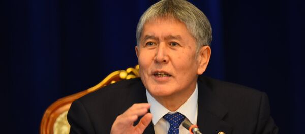 Архивное фото президента Кыргызстана Алмазбека Атамбаева - Sputnik Кыргызстан