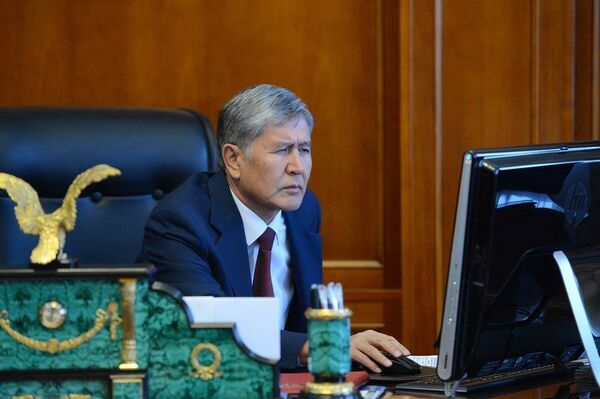 Президент КР Алмазбек Атамбаев - Sputnik Кыргызстан