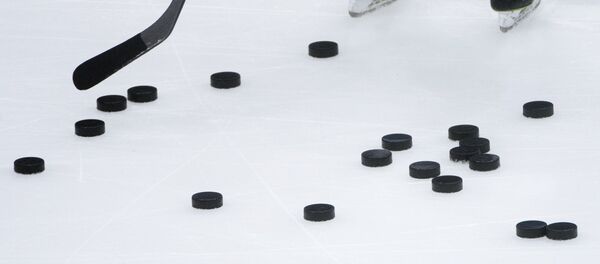 Хоккей оюнчусу. Архив - Sputnik Кыргызстан