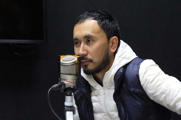 Эстрадный певец Урмат Усенов - Sputnik Кыргызстан